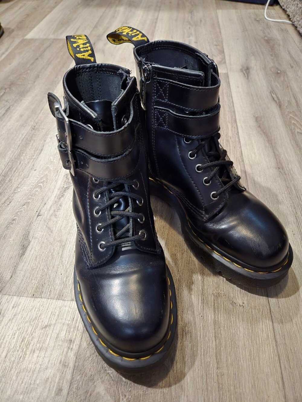 Dr. Martens 1460 Smooth Leather Buckle Easy Zip Up Combat Boot Womens Size 8